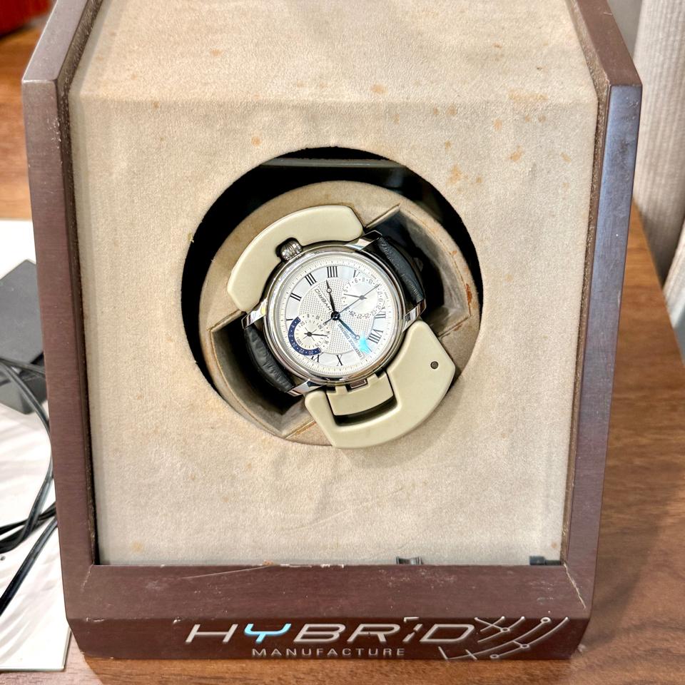 Fc-750HC4H6-duoc-ban-tai-Thelegends.vn (Master of Time) - Luxury Watch