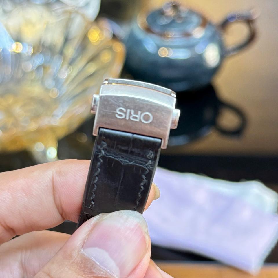 Oris niềng vàng 18k -duoc-ban-tai-Thelegends.vn (Master of Time) - Luxury Watch