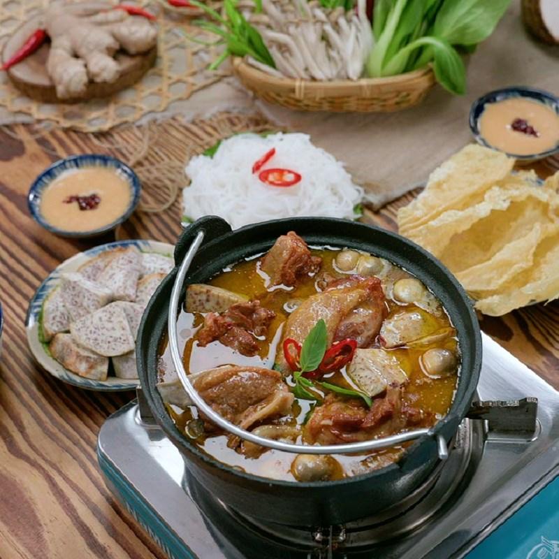 4. Vịt kho chao-duoc-ban-tai-Bếp Cô Thảo (Thao Pham fb)