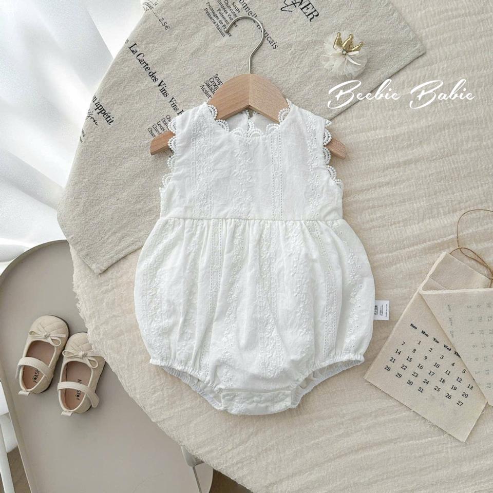 Váy suit nơ trắng -duoc-ban-tai-Beebie Babie