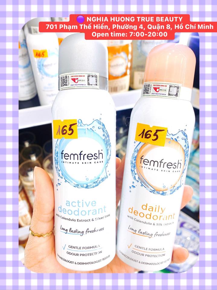 Xịt Thơm Bảo Vệ & Ngừa Viêm Nhiễm Vùng Kín Femfresh Deodorant Spray 125ml-duoc-ban-tai-NGHIA HUONG True Beauty