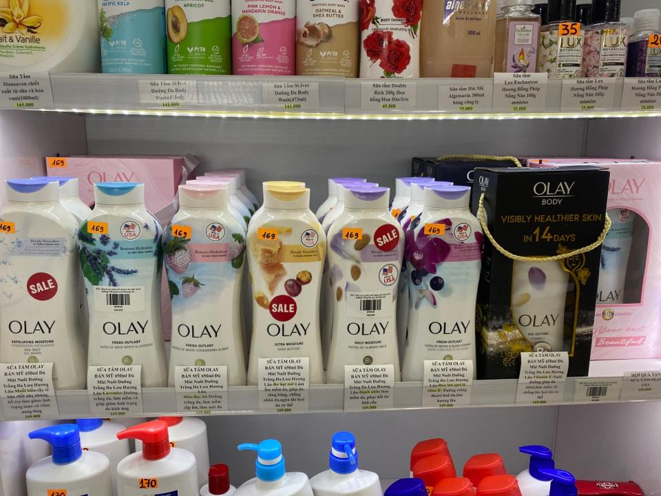 SỮA TẮM OLAY BẢN MỸ 650ml Đủ Mùi Nuôi Dưỡng Trắng Da Lưu Hương Lâu-duoc-ban-tai-NGHIA HUONG True Beauty