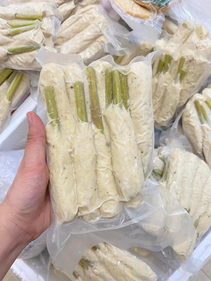 Chả gà bọc sả-duoc-ban-tai-DITA MART