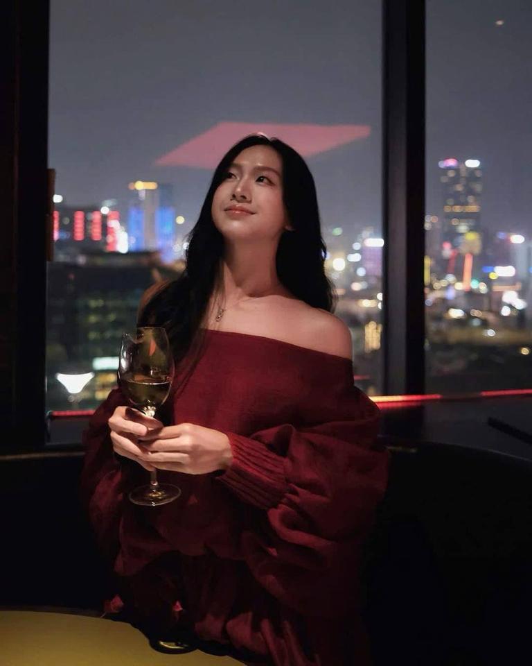 Đầm tơ bèo trễ vai form bí siêu đẹp-duoc-ban-tai-By.linhcam