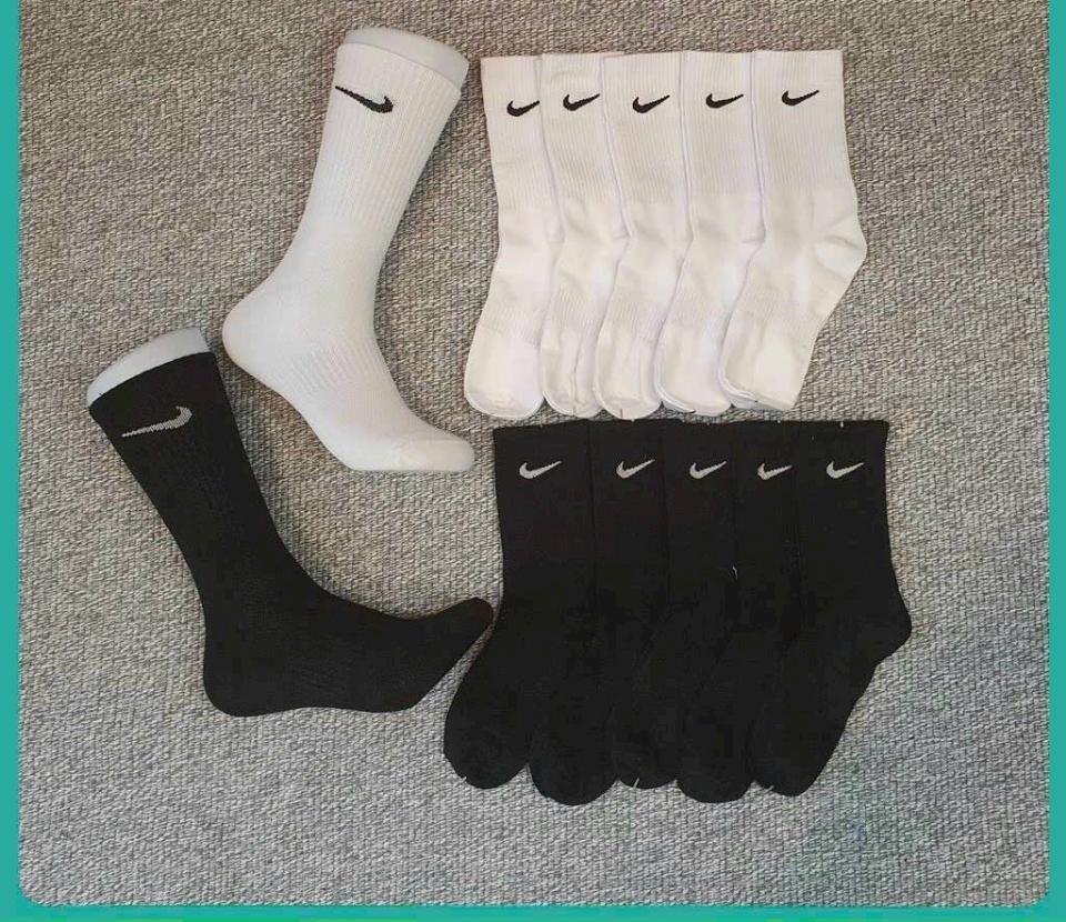 Tất Nike cao cổ (loại xịn)-duoc-ban-tai-SHOP CAO NHÃ