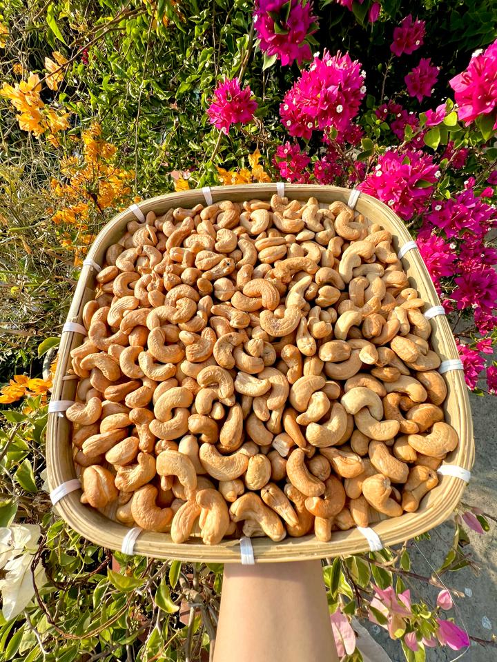 Hạt điều hàng xuất dư size vừa hộp 500gr-duoc-ban-tai-Bách Hoá Cơ Đốc