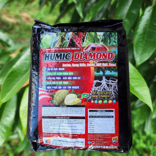 Humic viên Diamond 39% bao đen-duoc-ban-tai-PHÂN BÓN NHẬP KHẨU