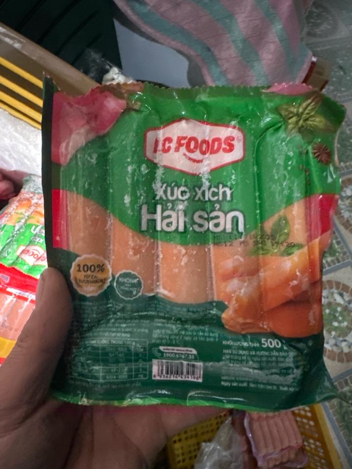 Xúc xích Hải Sản-duoc-ban-tai-Dũng Dương