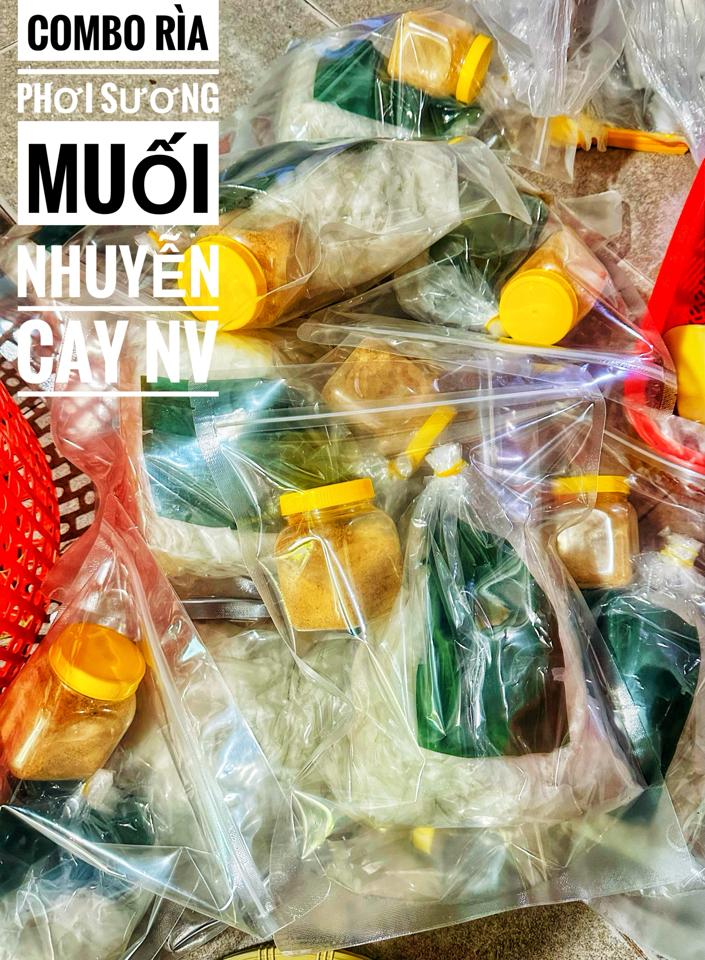 Combo rìa muối nhuyễn cay-duoc-ban-tai-Ngoc Vang Banh Trang