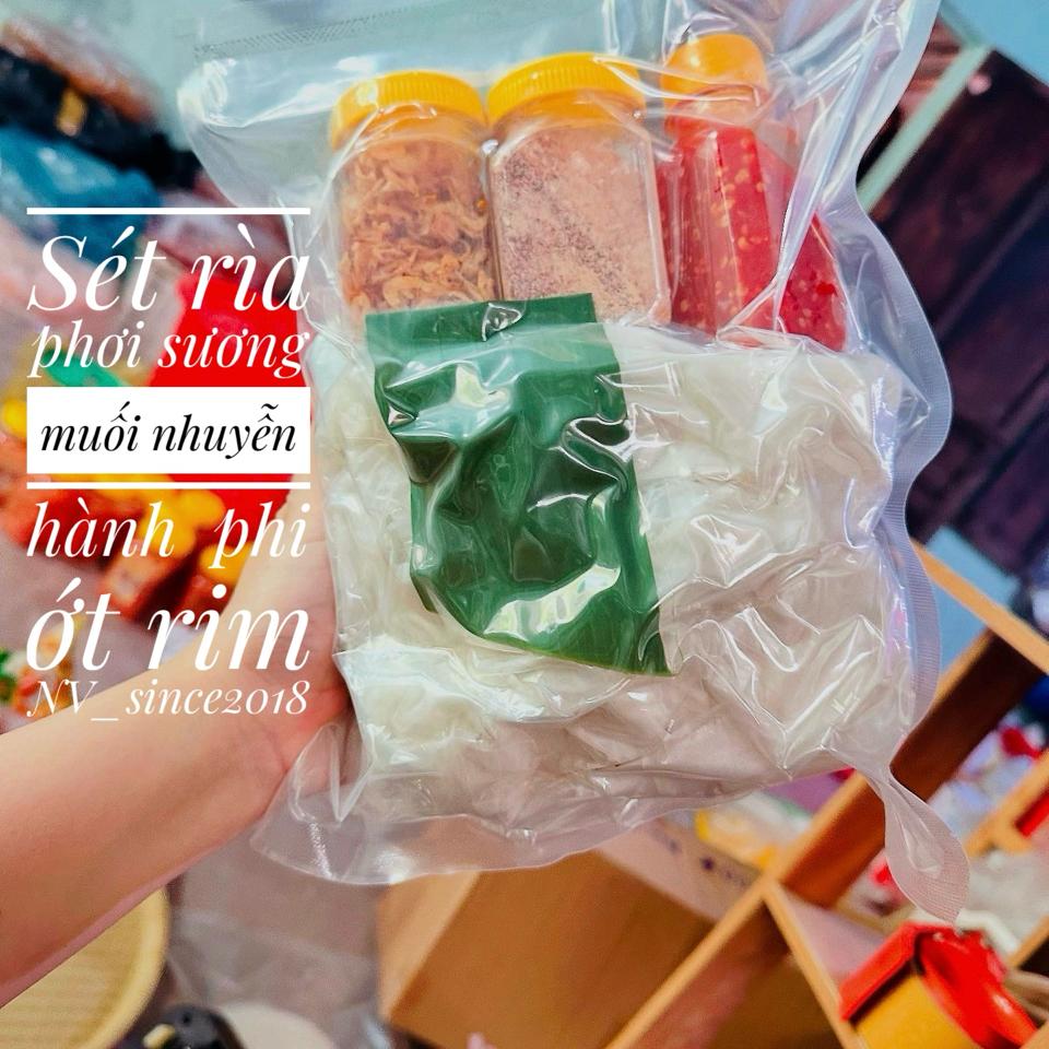 Sét rìa ps hành phi ớt rim-duoc-ban-tai-Ngoc Vang Banh Trang