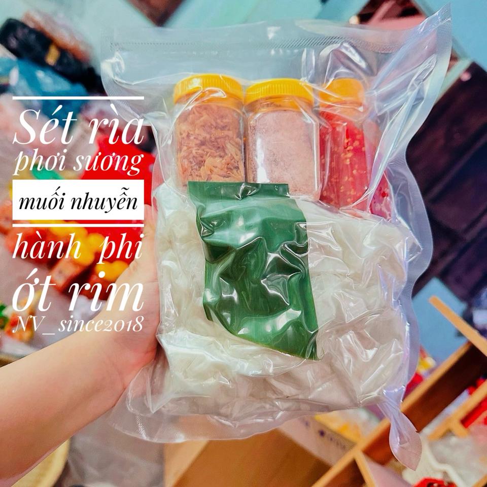 Sét rìa ps hành phi ớt rim-duoc-ban-tai-Ngoc Vang Banh Trang