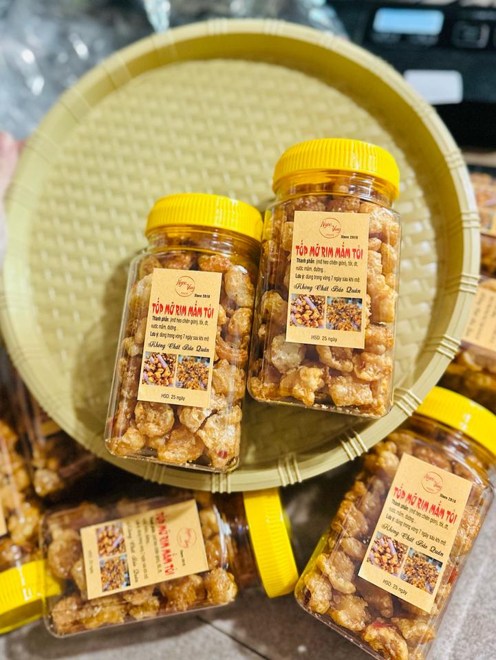 Tốp mỡ rim ớt mắm tỏi sỉ ( 200g)-duoc-ban-tai-Ngoc Vang Banh Trang