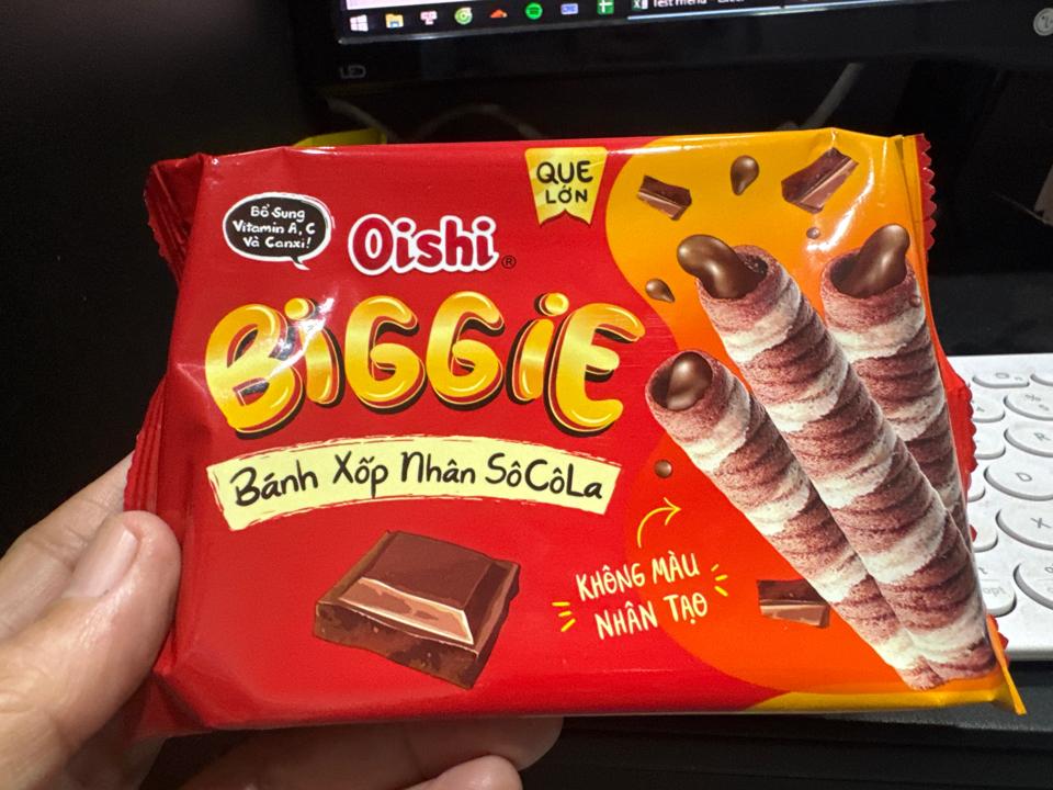 Bánh Quế-duoc-ban-tai-Madam Thương Cafe