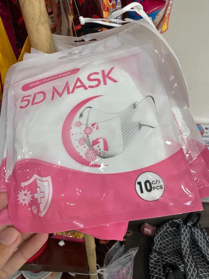 Khẩu trang Xuka-duoc-ban-tai-Madam Thương Cafe