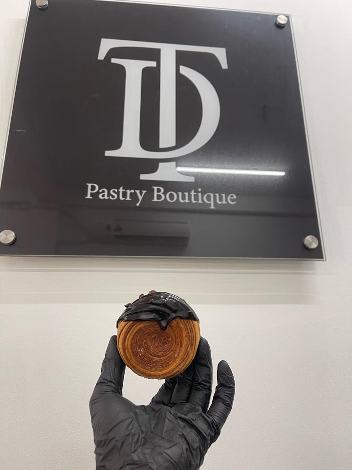 (Kho) Choco Roller-duoc-ban-tai-TD Pastry