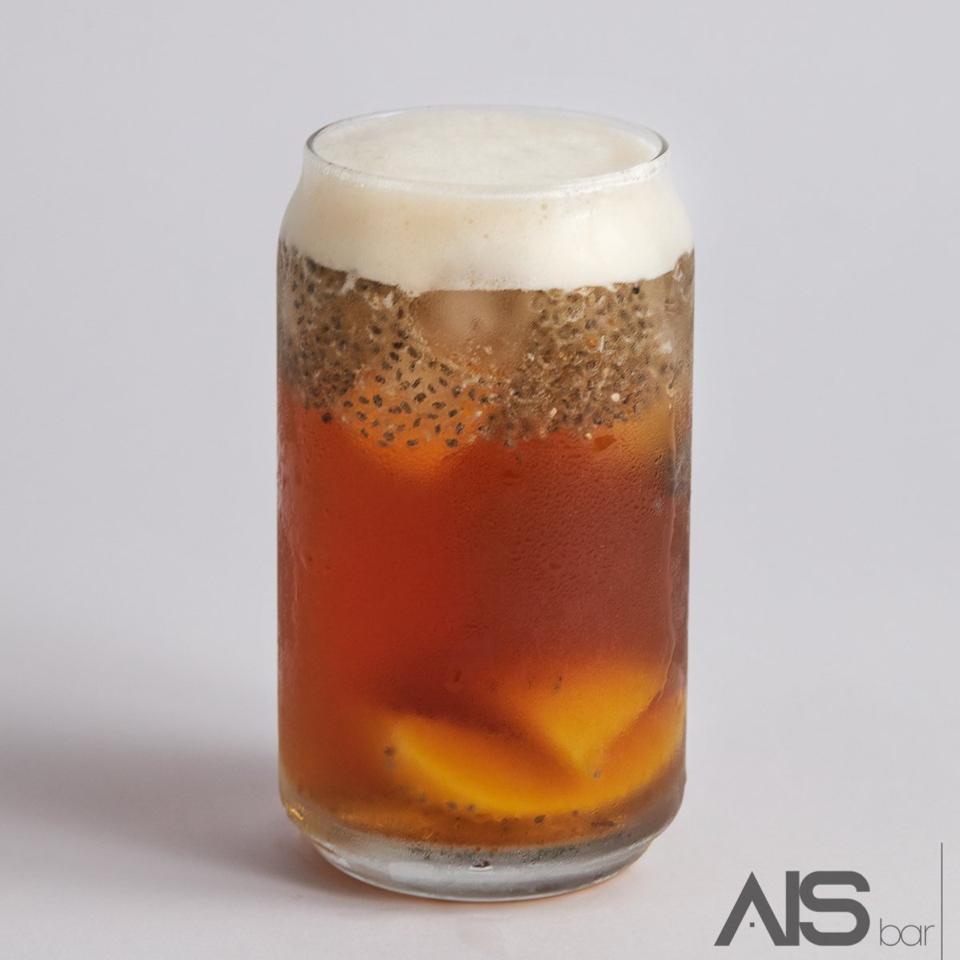 Trà đào-duoc-ban-tai-AIS bar
