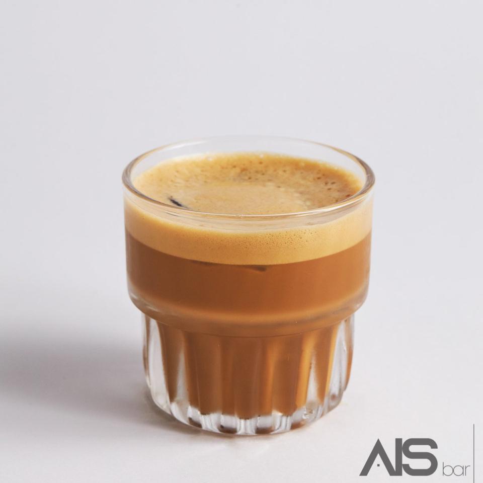 Nâu trắng-duoc-ban-tai-AIS bar