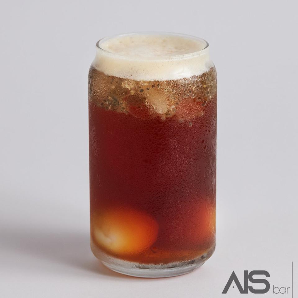 Trà vải-duoc-ban-tai-AIS bar