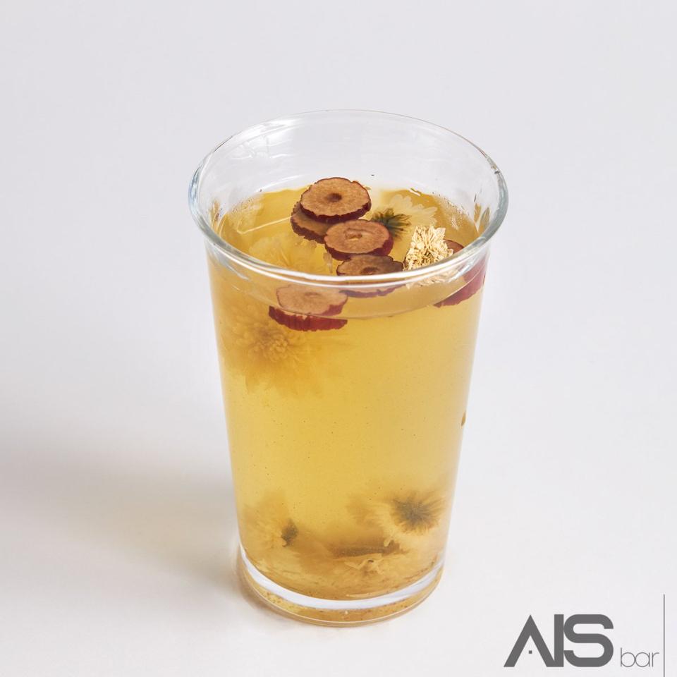 Trà cúc mật ong-duoc-ban-tai-AIS bar