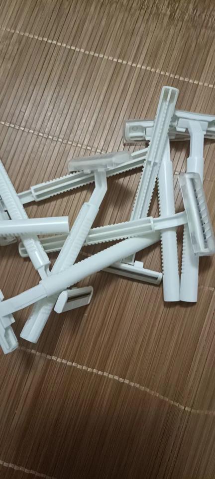 Dao cạo trắng -duoc-ban-tai-Nga88 Bán Buôn Đồ Dùng Khách Sạn