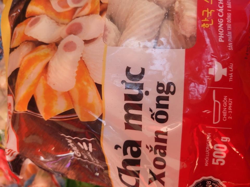 Chả mực-duoc-ban-tai-Minhve