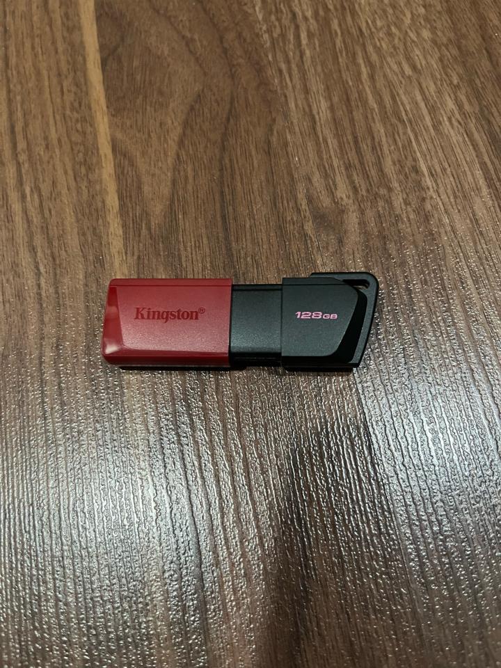 USB Kingston 128GB-duoc-ban-tai-SuZu Sevice