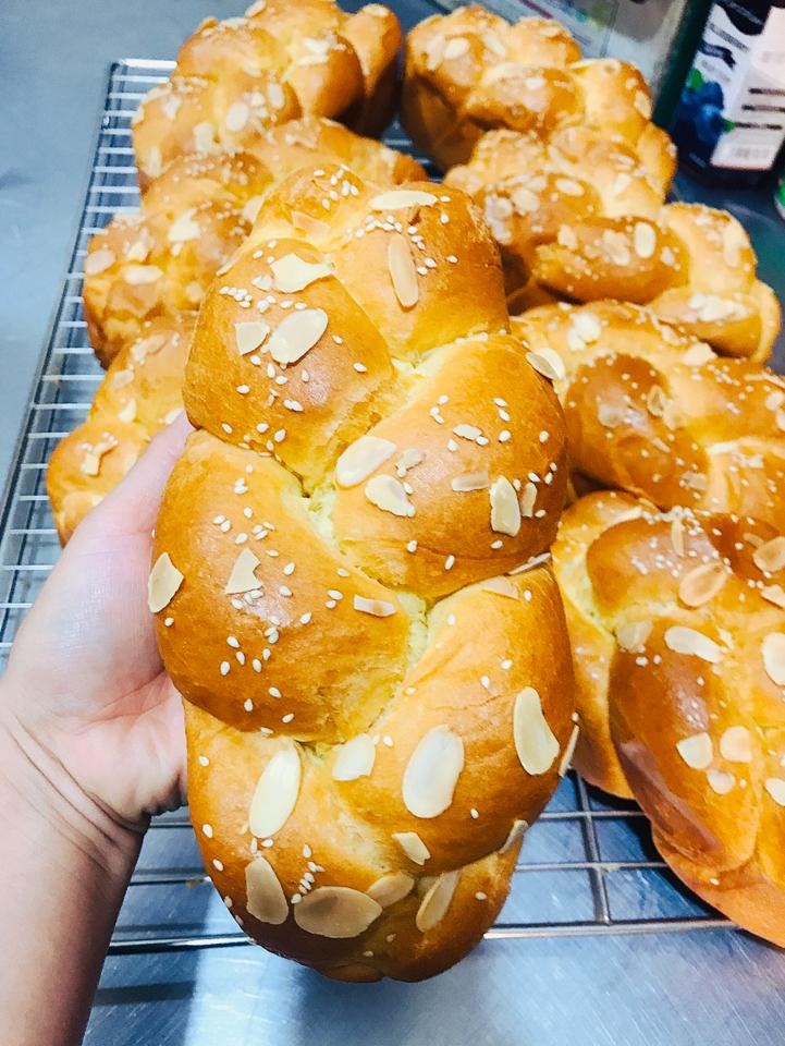 Hoa cúc Không nhân-duoc-ban-tai-Anh Đức BAKERY