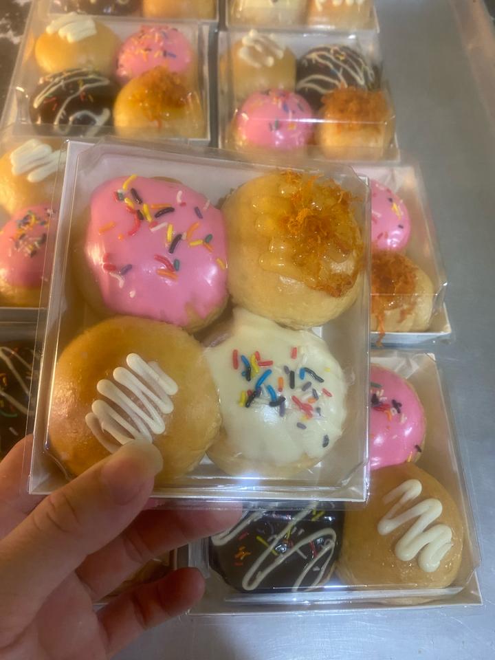 Bánh ngọt mix vị-duoc-ban-tai-Anh Đức BAKERY
