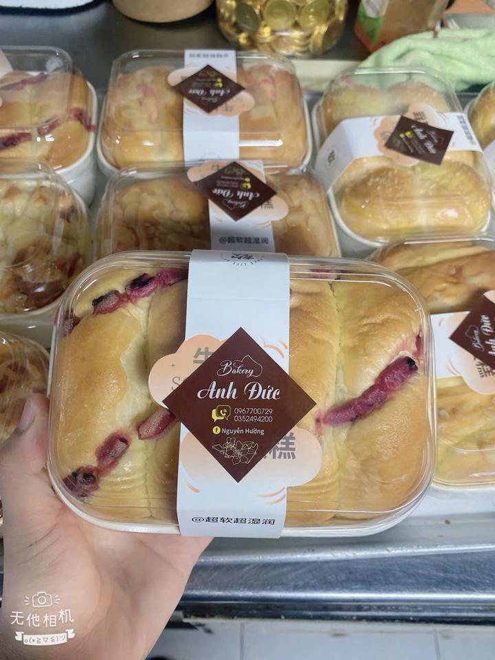 Phố mai việt quất-duoc-ban-tai-Anh Đức BAKERY