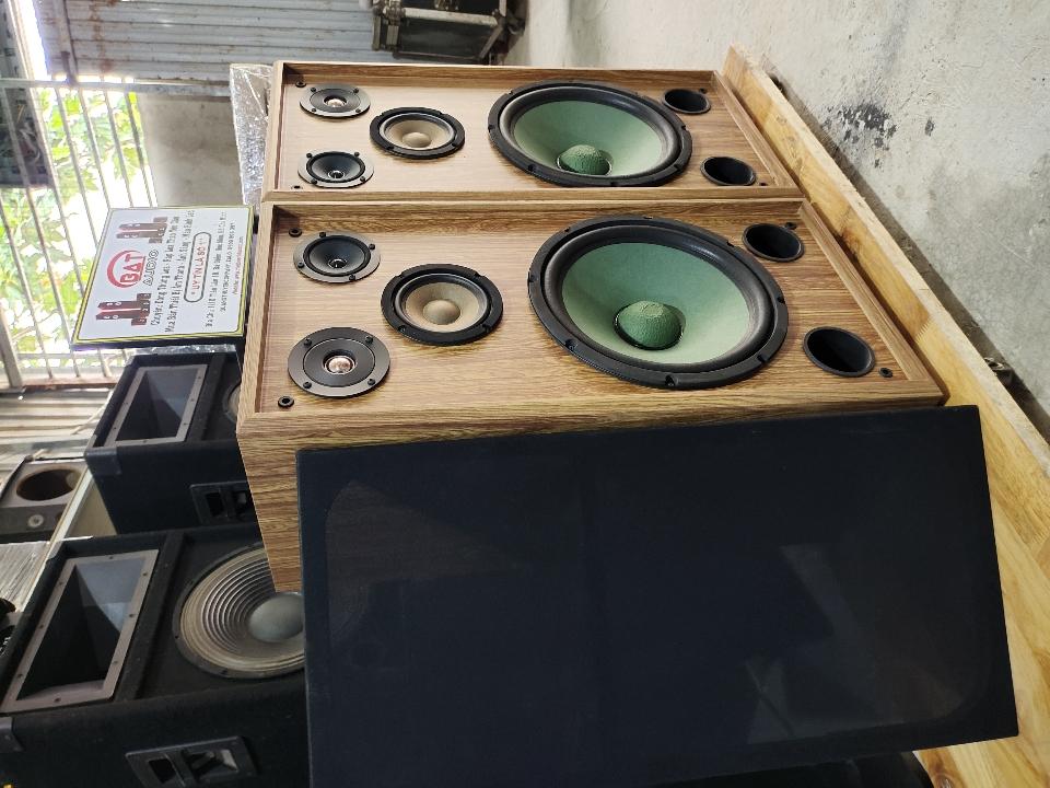 Loa nghe nhạc Karaoke 4Way 3 Tấc-duoc-ban-tai-QUANG THUYÊN