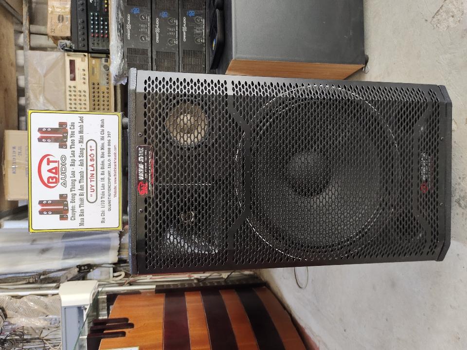 Loa Karaoke Di Động 3 Đường Tiếng Bas40-duoc-ban-tai-QUANG THUYÊN
