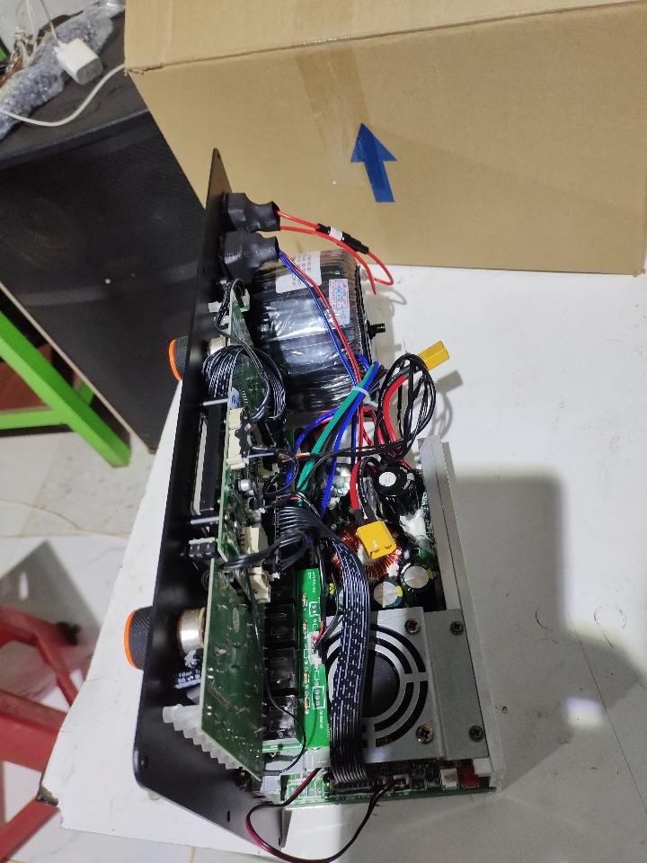 Mạch loa kéo V400L 2 Kênh có Sub-duoc-ban-tai-QUANG THUYÊN