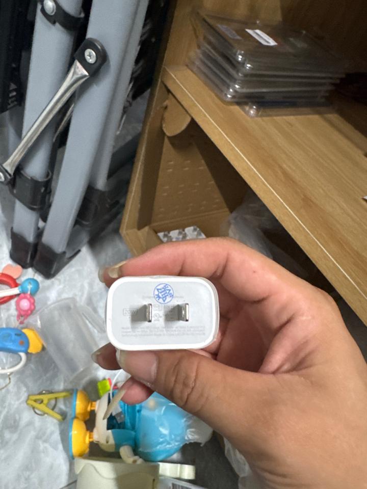 Sạc 20w trắng-duoc-ban-tai-Hoàng Đức Mobile