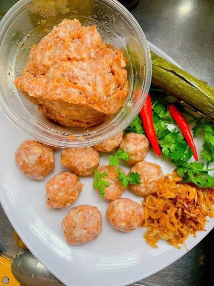 Riêu Cua-duoc-ban-tai-Kho sỉ ăn vặt đông lạnh trái cây TUYẾT SƯƠNG
