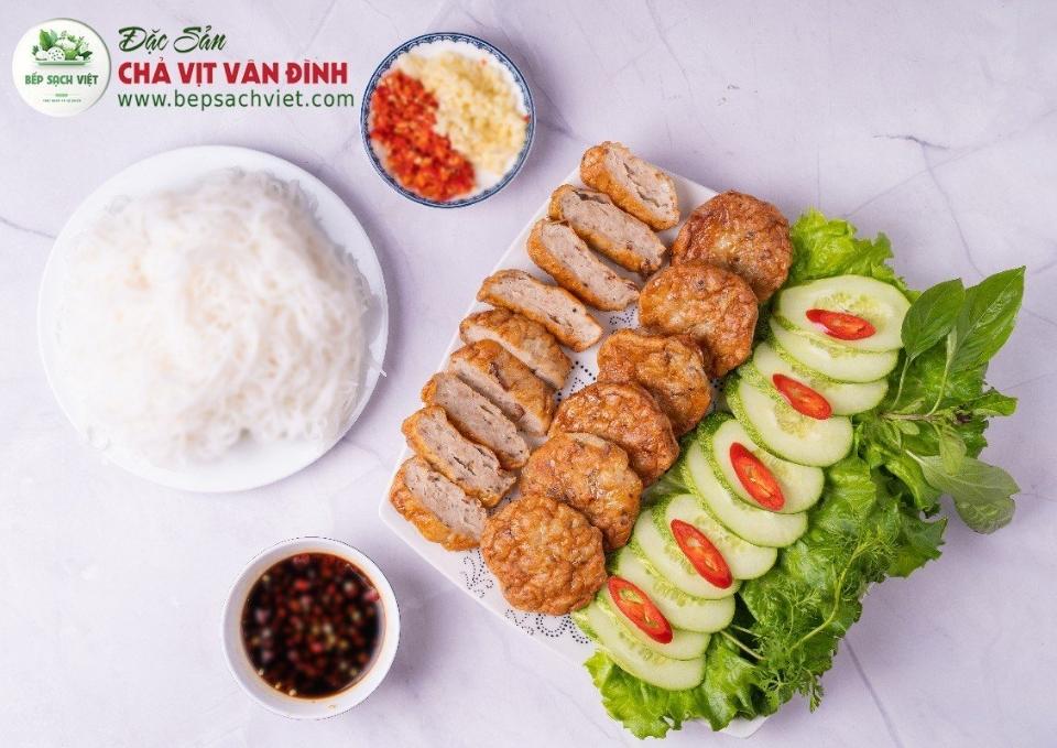 Chả vịt Vân Đình-duoc-ban-tai-Bếp sạch Việt