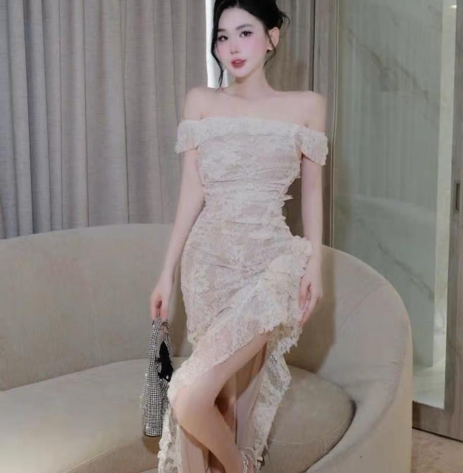 Váy xẻ đùi-duoc-ban-tai-NhưNhư-Cho Thuê Đồ Áo