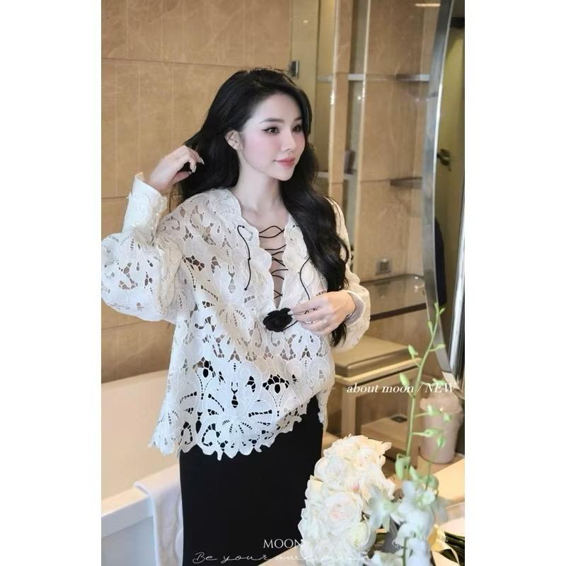 Set áo trắng váy đen-duoc-ban-tai-NhưNhư-Cho Thuê Đồ Áo