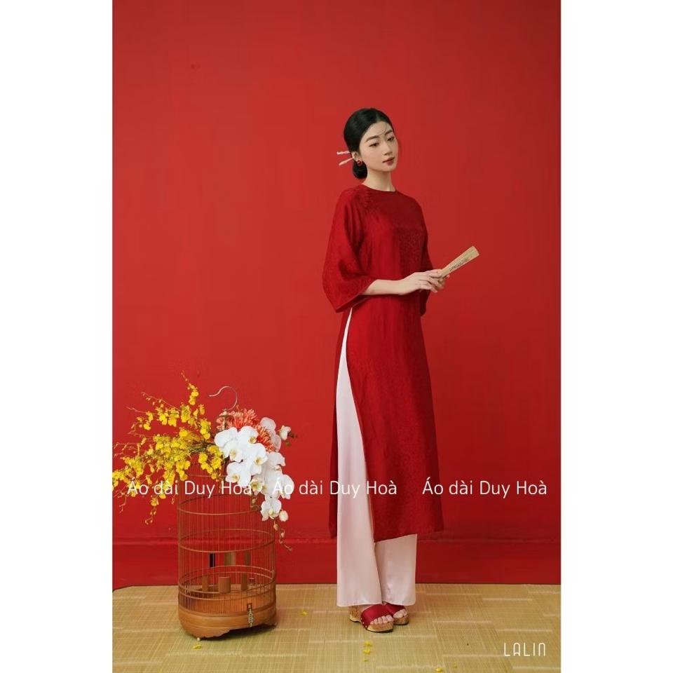 Áo dài đỏ lụa cúc -duoc-ban-tai-NhưNhư-Cho Thuê Đồ Áo