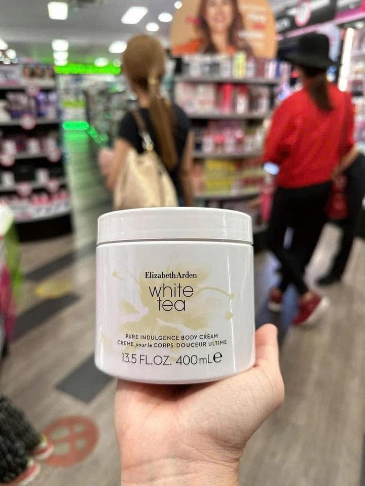 Dưỡng thể elizabeth white tea-duoc-ban-tai-BEE🐝🐝🐝