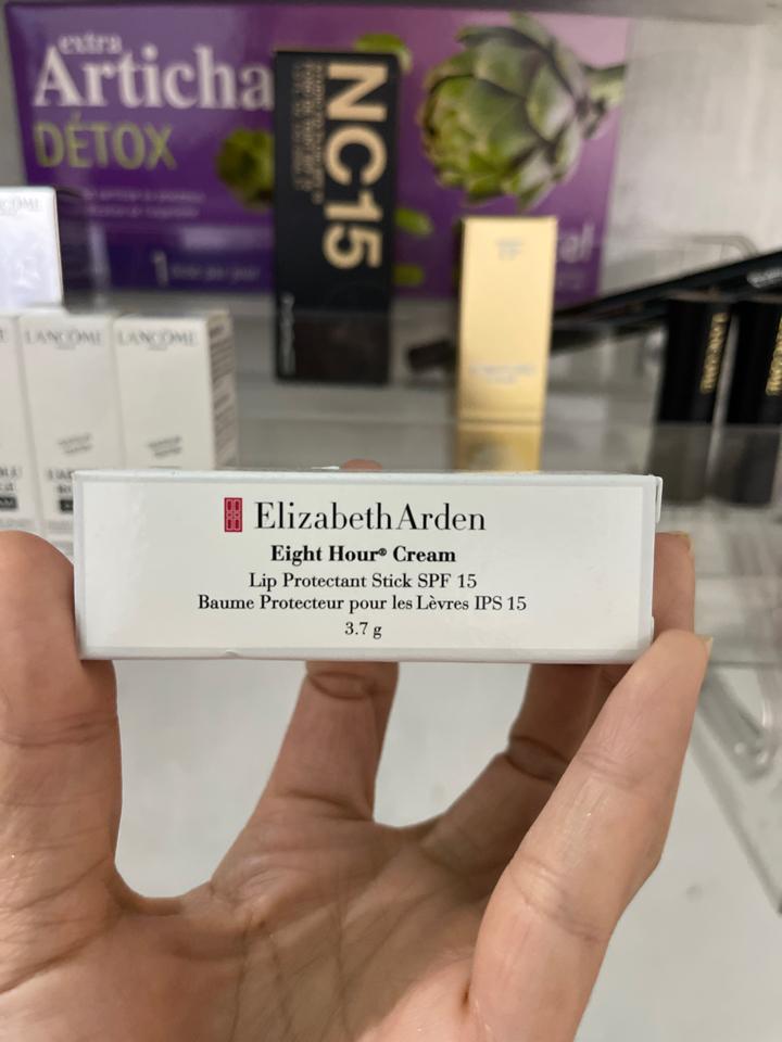 Son dưỡng môi elizabeth-duoc-ban-tai-BEE🐝🐝🐝