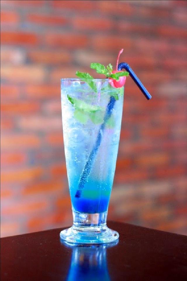 Soda Blue Ocean-duoc-ban-tai-Coffee shop 1989