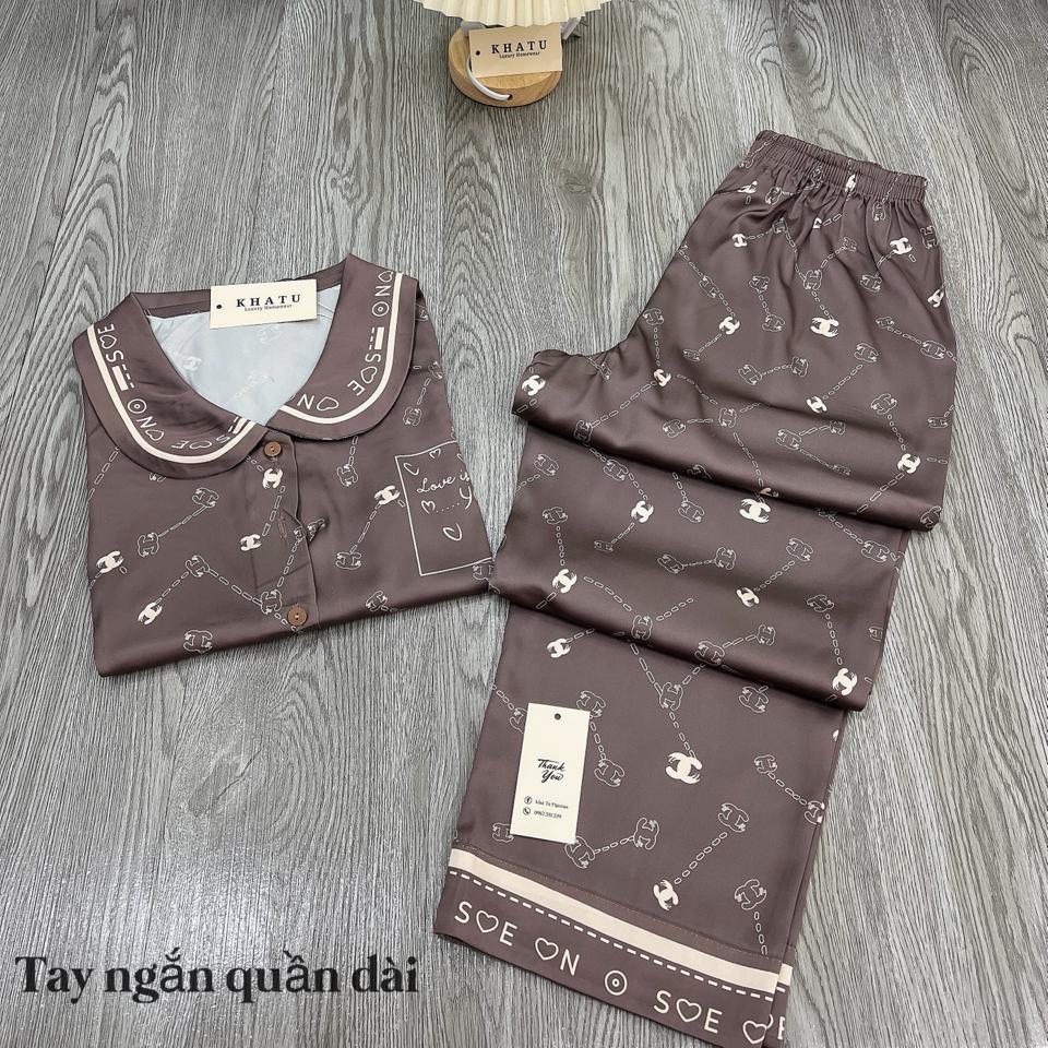 Cộc CC chanel cổ sen-duoc-ban-tai-Khả Tú Pijamas