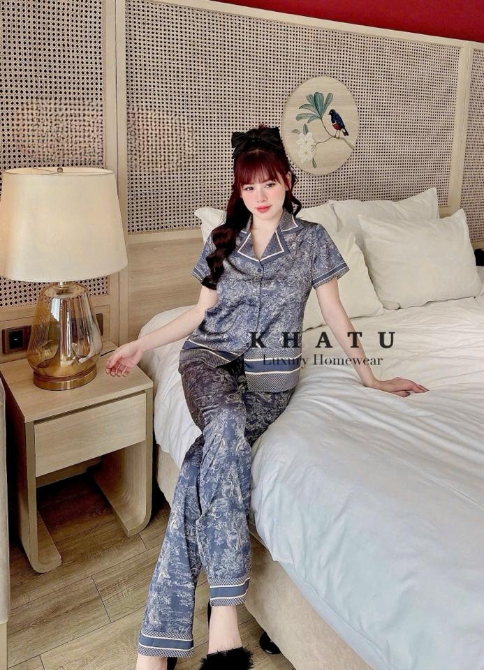 Cộc KT loang-duoc-ban-tai-Khả Tú Pijamas