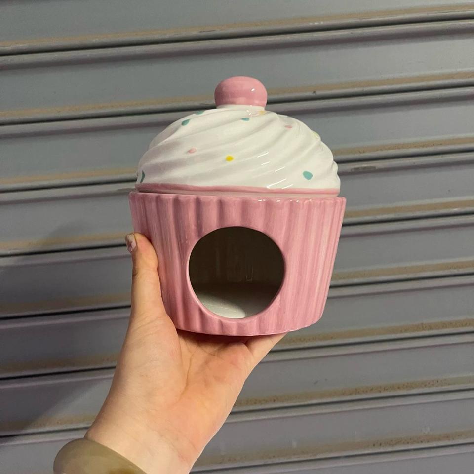 Nhà Ngủ Sứ Cupcake Lớn Cho Hamster Bear Hồng Ceramic Mos-duoc-ban-tai-Nhian Pet Shop