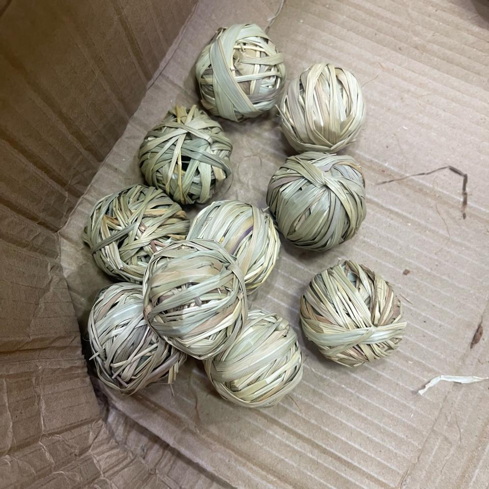 Quả Bóng Cỏ Sậy-duoc-ban-tai-Nhian Pet Shop