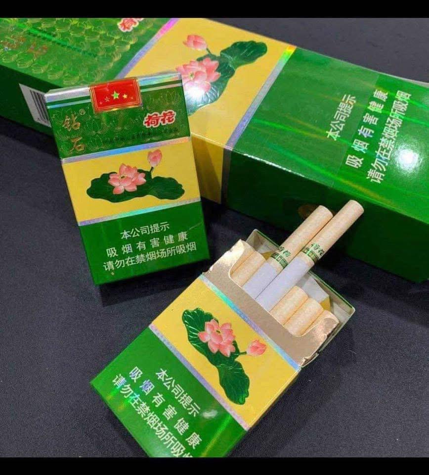 Hoa Sen-duoc-ban-tai-Ngọc Mỹ Thuốc Lá Thơm