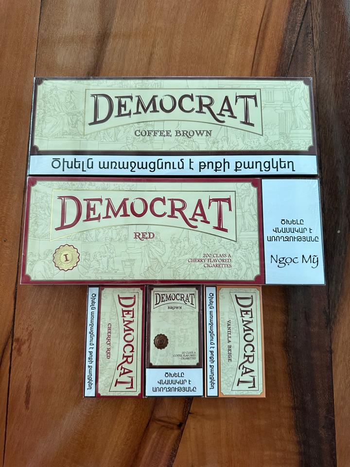 Democrat Nâu coffee (slim)-duoc-ban-tai-Ngọc Mỹ Thuốc Lá Thơm