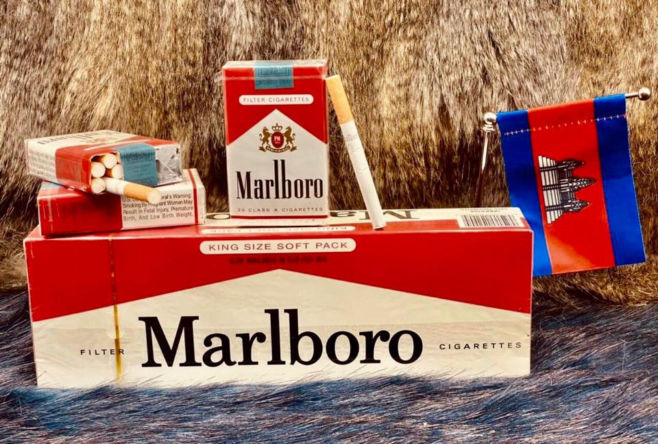 Marlboro đỏ (mềm)-duoc-ban-tai-Tiệm Thuốc Lá KampLam