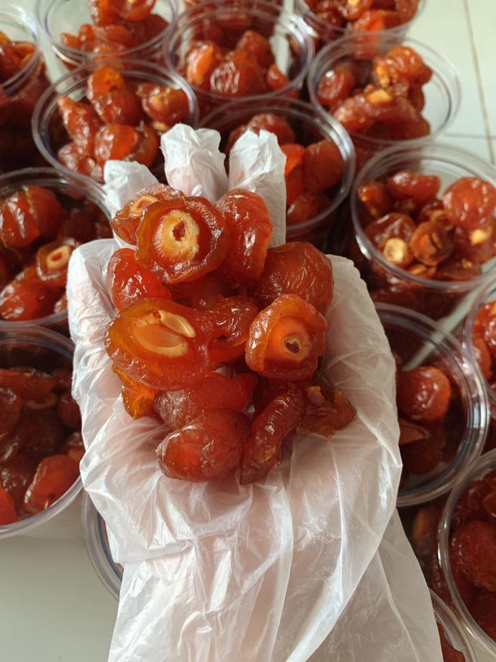 ☘️ Đào nâu bổ đôi 500gr-duoc-ban-tai-Hoàng Hoa _ Kho sỉ ăn vặt Bình Dương