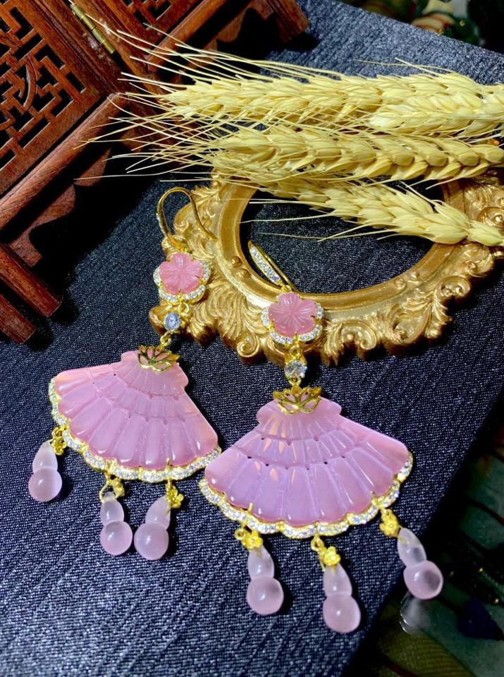 HOA TAI QUẠT HỒNG-duoc-ban-tai-DIỆP MY PHONG THỦY TÂM LINH